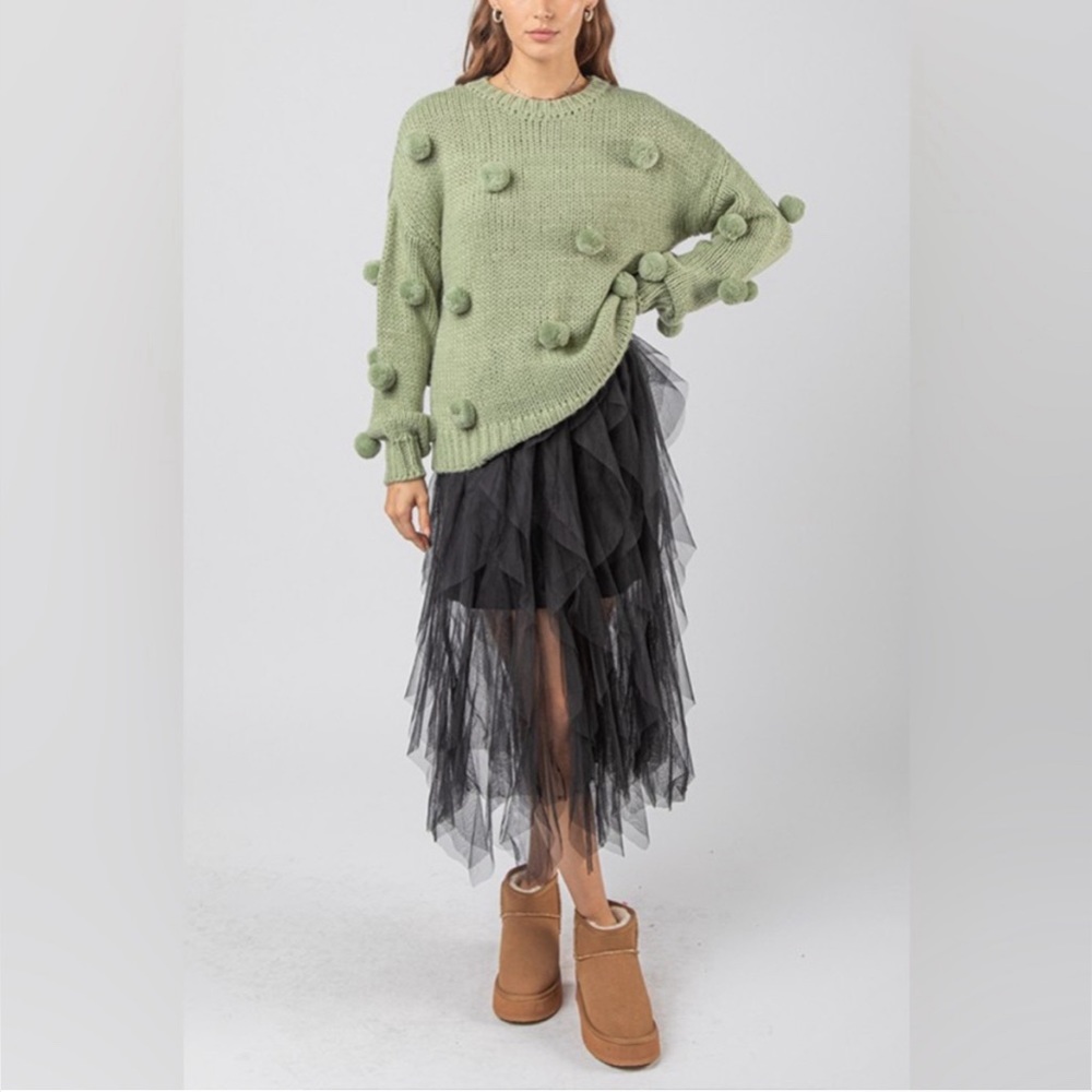NWT Women’s Pom Pom Knit Oversized Sweater Beautiful Sage / Green Color